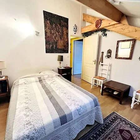 Spacieux En Centre-ville Apartman