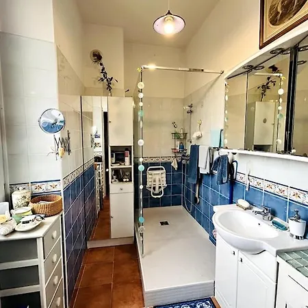 Spacieux En Centre-ville Apartman *